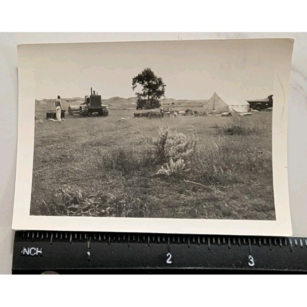 1940 Caterpillar Crawler Tractor Building ND Government Dam Construction Photos - Picture 8 of 11